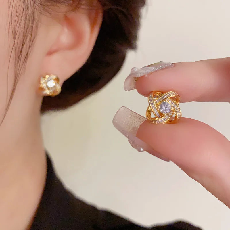 Light Luxury Zircon Stud Earrings Simple Cross Hollow Geometric Earrings Wedding Party Exquisite Ear Jewellery Women Gifts