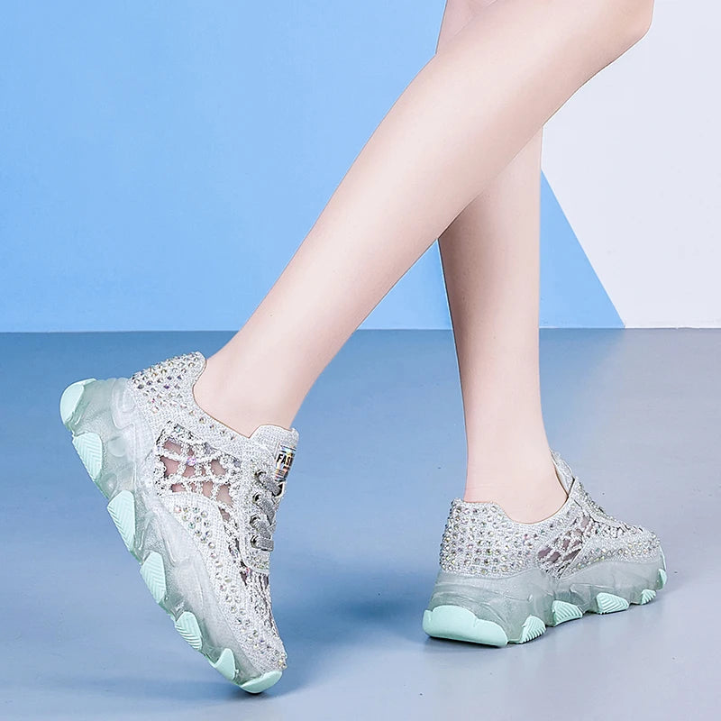 Upgrade your wardrobe with AliExpress women's shoes! Find the latest trends, unbeatable comfort, and amazing prices. Shop today