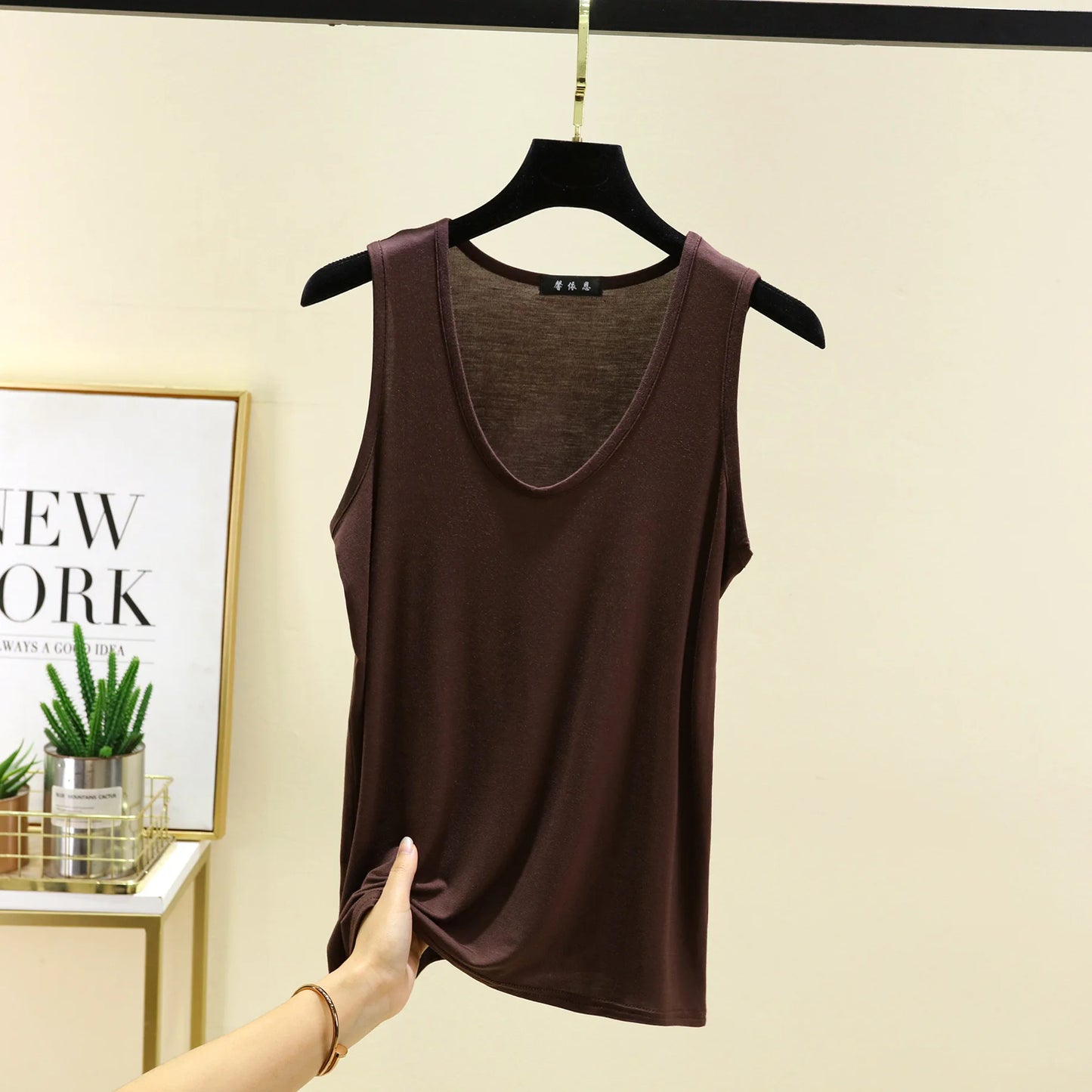 Plus size L to 6XL Modal Women's tank Tops U-Neck Summer Thin sleeveless Bottomed Top Loose Tee Tops  vest comfort homewear