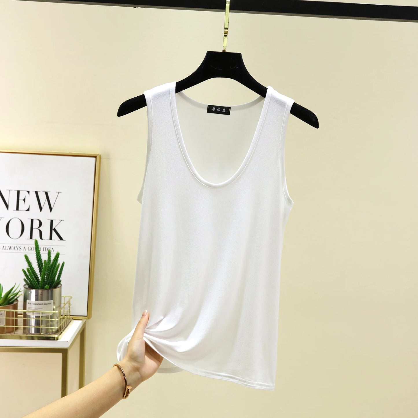 Plus size L to 6XL Modal Women's tank Tops U-Neck Summer Thin sleeveless Bottomed Top Loose Tee Tops  vest comfort homewear