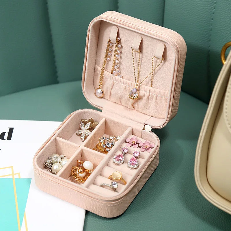 Portable Mini Jewelry Storage Box Travel Organizer Jewelry Case Leather Storage Earrings Necklace Ring Jewelry Organizer Display