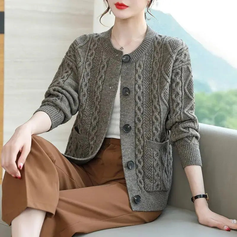 Autumn and Winter Women Stylish Vintage Loose Twists Knitted Cardigan Elegant Solid O Neck Long Sleeve Pocket Thick Sweater Coat