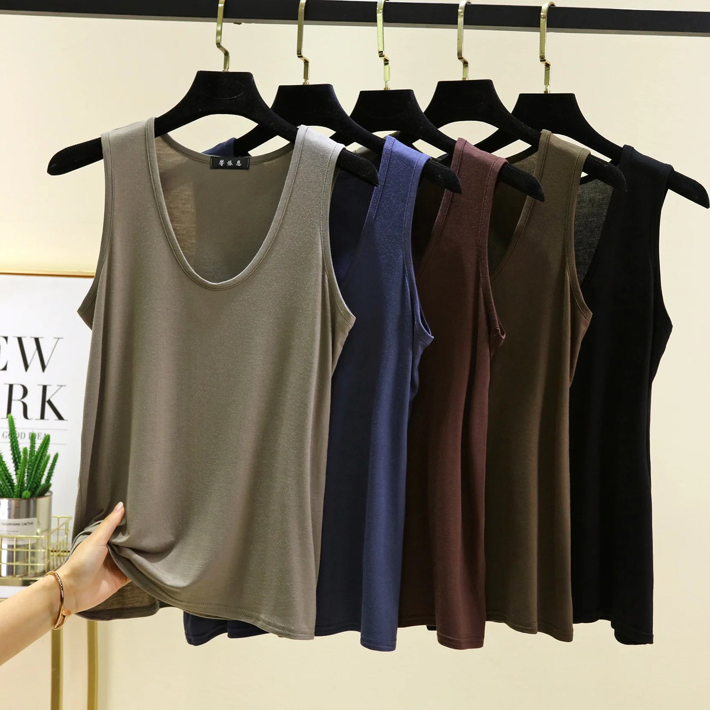 Plus size L to 6XL Modal Women's tank Tops U-Neck Summer Thin sleeveless Bottomed Top Loose Tee Tops  vest comfort homewear